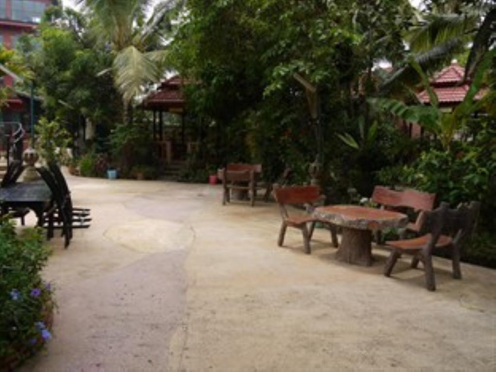 Elephant Blanc Phnom Penh Ngoại thất bức ảnh