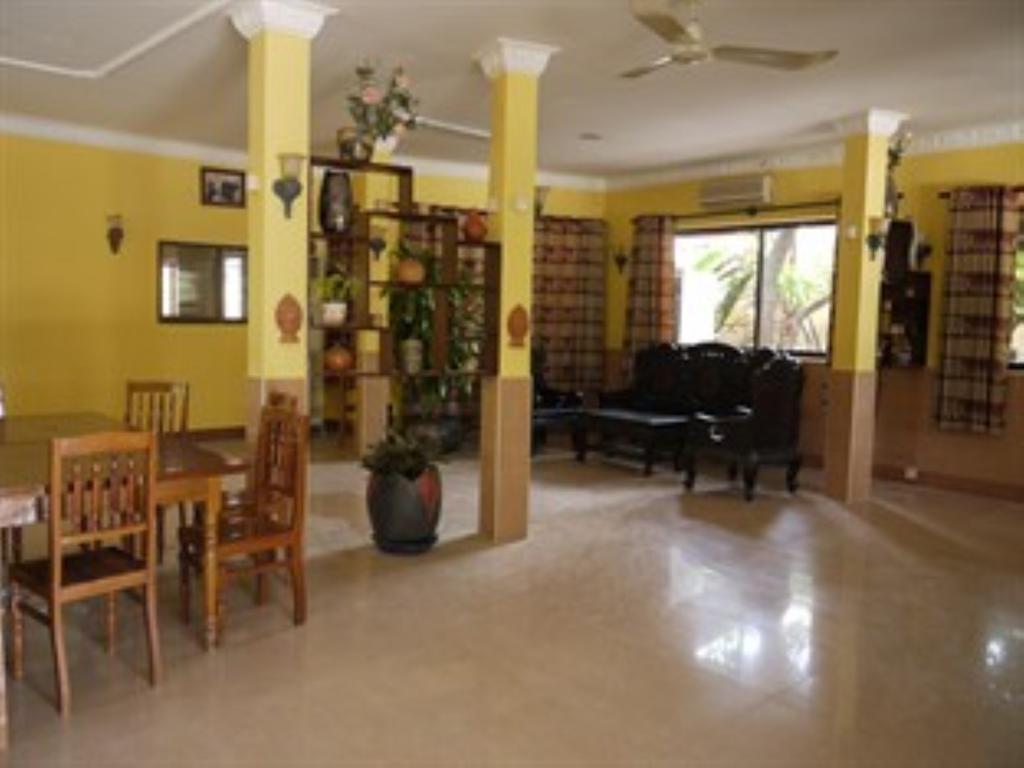 Elephant Blanc Phnom Penh Ngoại thất bức ảnh