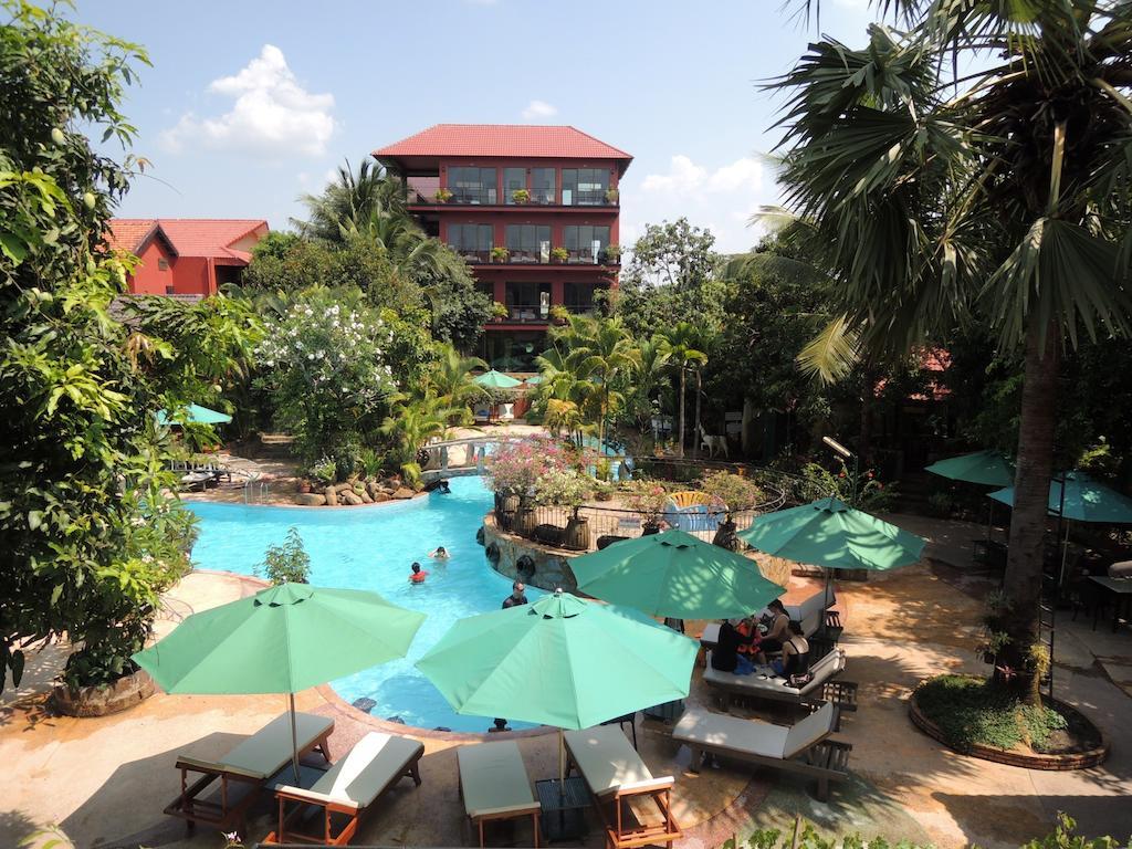 Elephant Blanc Phnom Penh Ngoại thất bức ảnh