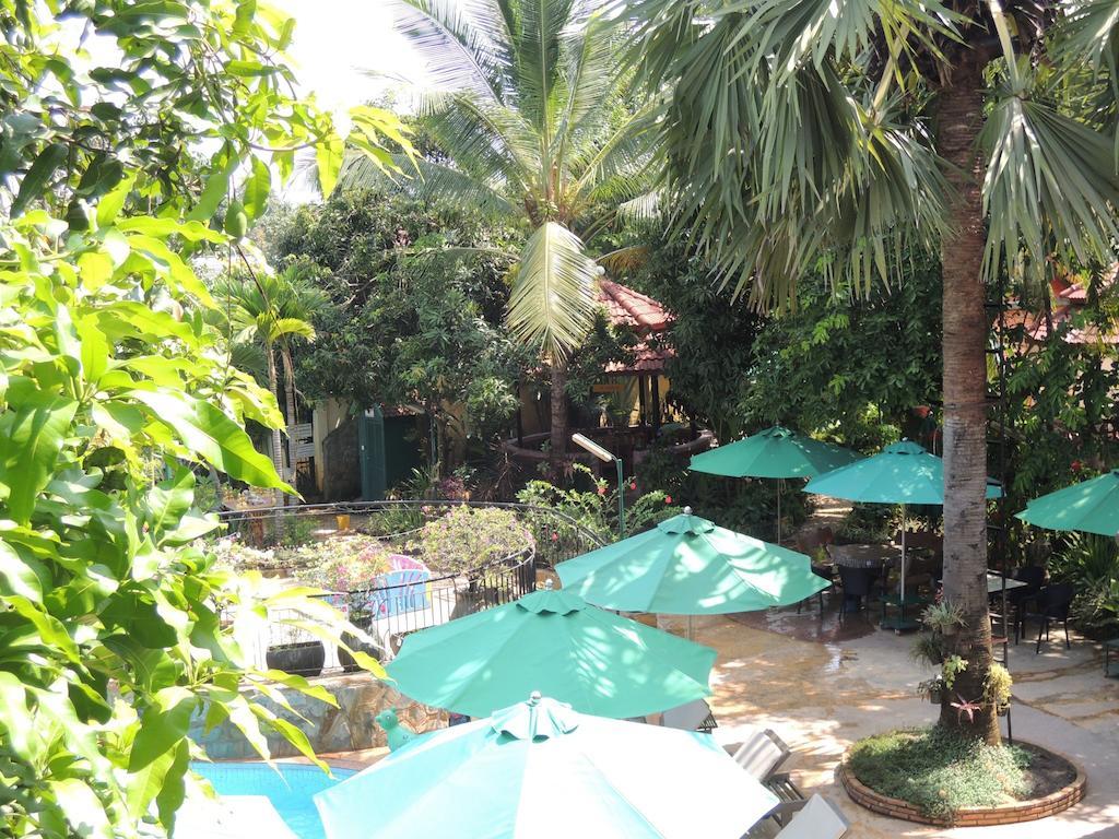 Elephant Blanc Phnom Penh Ngoại thất bức ảnh