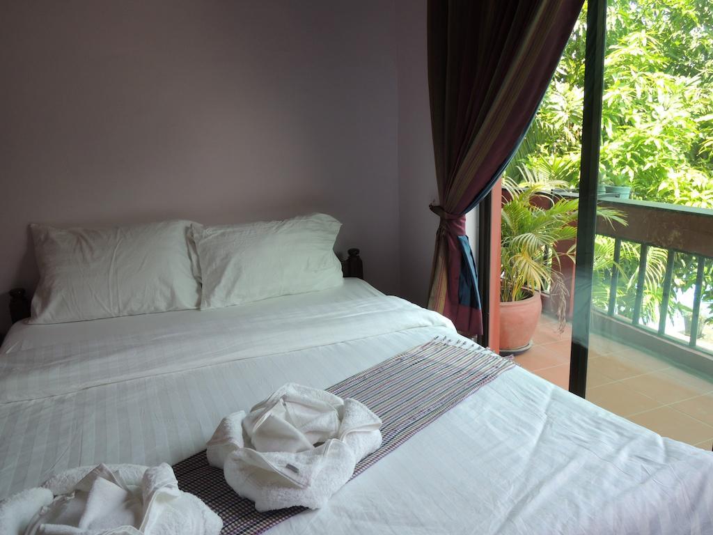 Elephant Blanc Phnom Penh Ngoại thất bức ảnh