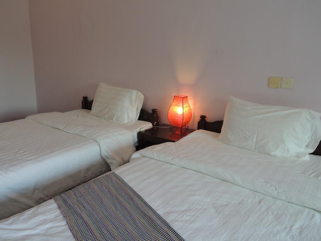 Elephant Blanc Phnom Penh Ngoại thất bức ảnh