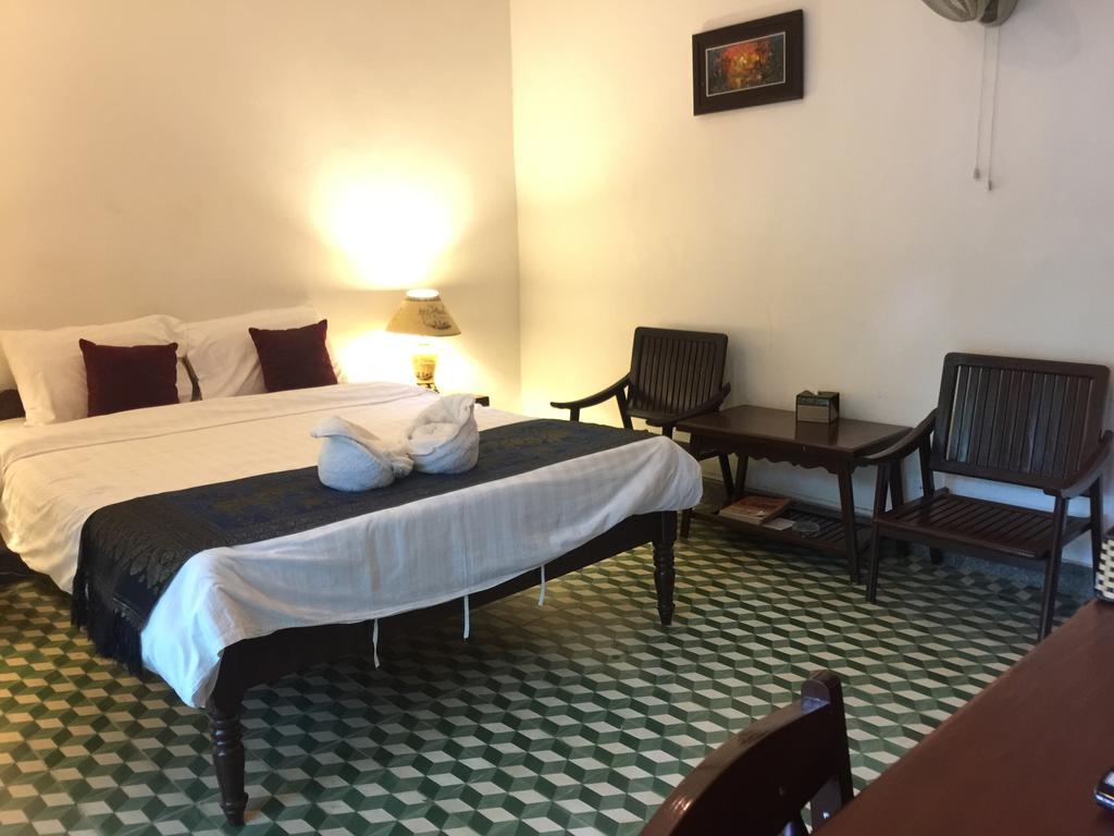 Elephant Blanc Phnom Penh Ngoại thất bức ảnh